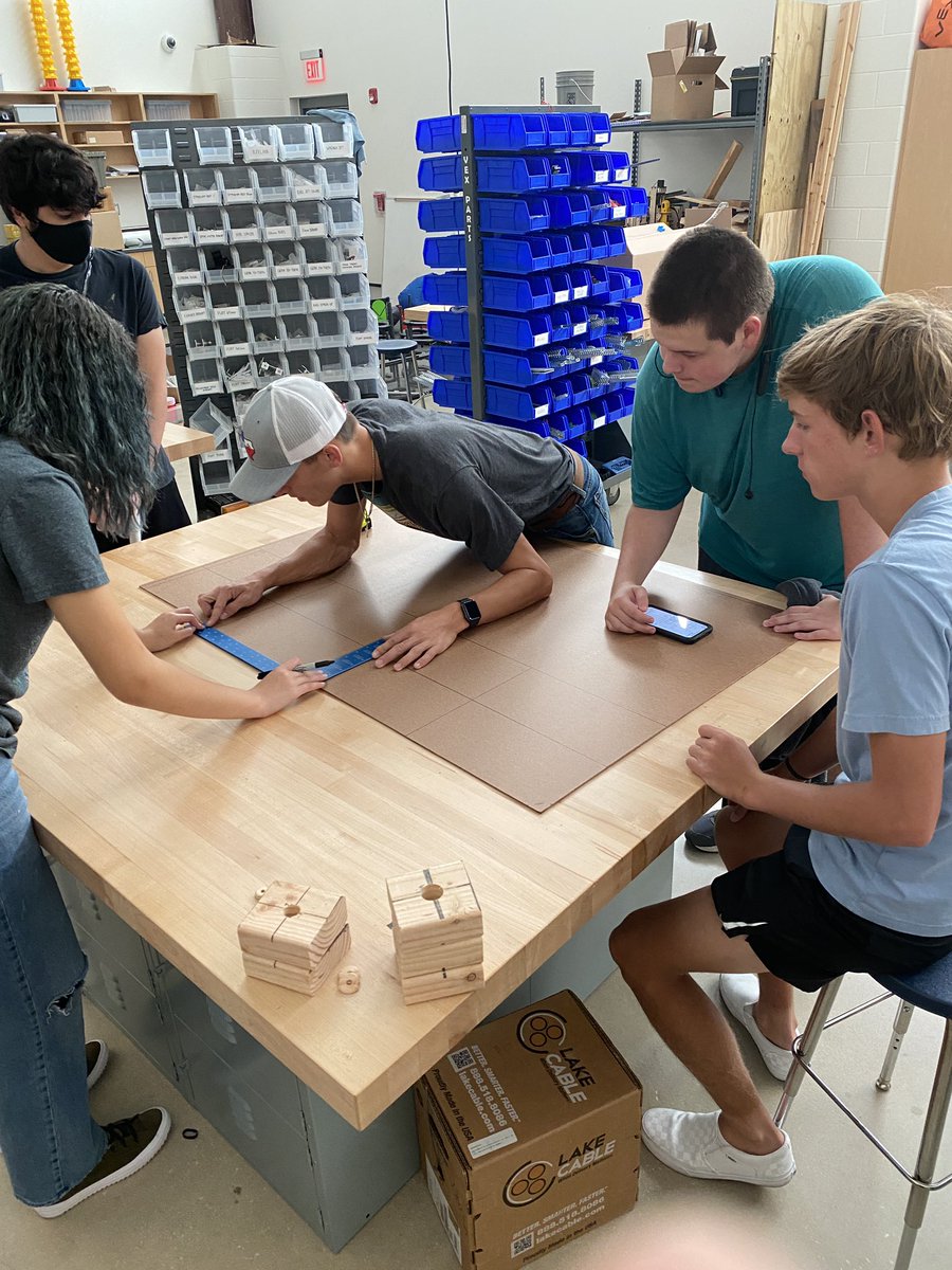 mhendrick_sa's tweet photo. Robotics 2 working hard on prepping the field pieces for @BESTRobotics #DemoDaze. Learning new skills & teamwork makes the dream work! #SABEST @SamuelClemensHS @scucisd_cte https://t.co/ltZ4hQahQi