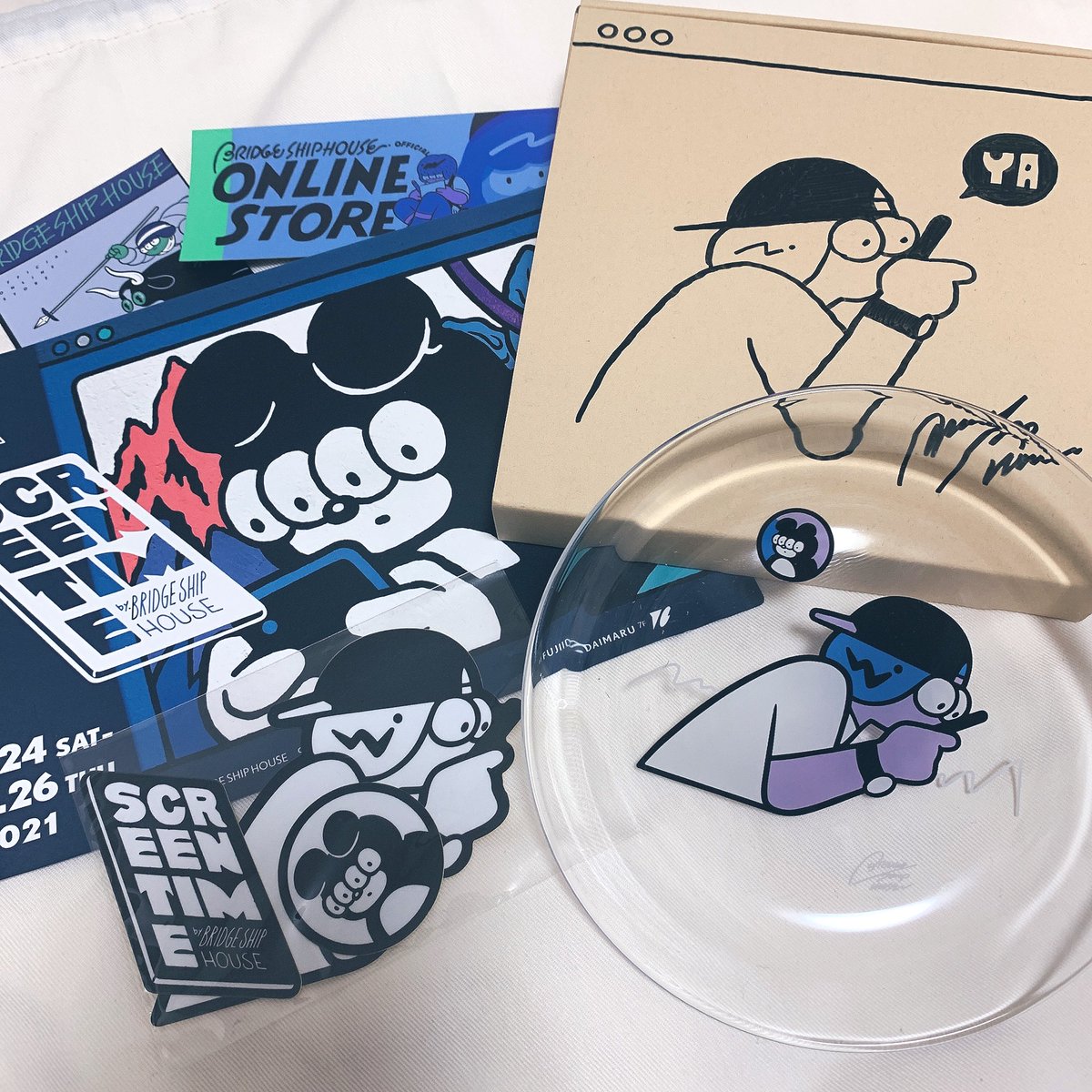 على تويتر 届いた かわいい ステッカーの素材も良すぎるし お皿のカラーとてもストライクだし フライヤーがかわいすぎる なにより箱に直筆イラストあるのやばい とんでもねえ 神か 最on The高なのか 大切にします على تويتر 届いた かわいい ステッカーの素材も良すぎるし お皿のカラーとてもストライクだし フライヤーがかわいすぎる なにより箱に直筆イラストあるのやばい とんでもねえ 神か 最on The高なのか 大切にします
