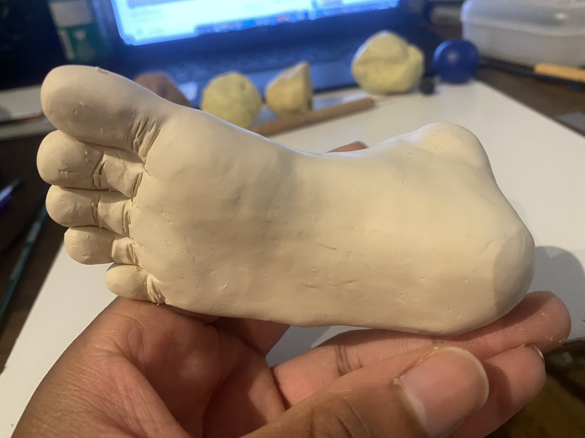 Third attempt at a foot. Getting better…? Possibly..? 

#polymerclay #sculpture #portrait #clay #craft #sculpt #bake #ovenbake #art #practice #sculpey #sculpeyclay #sculpeyart #feet #fineart #foot #bake #art #fineart #lifeart #toes #handmade #lifeartprocess