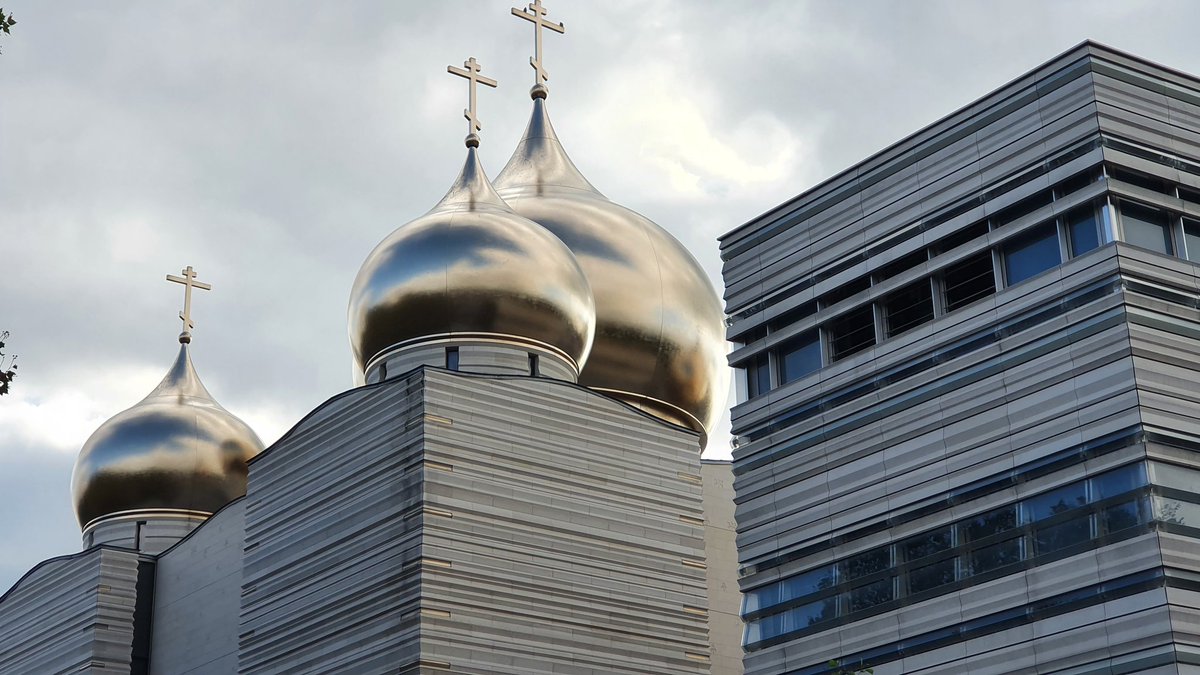 HiassineMdrancy's tweet photo. Très Belle visite #EnfantsduPatrimoine
De la Cathédrale orthodoxe Russe de la Sainte Trinité #Paris.
Les élèves impressionnés et nous aussi. #collègeJorissen #11Septembre #Drancy @JEP @AcCreteil @saiocreteil https://t.co/kce0fsjhjU