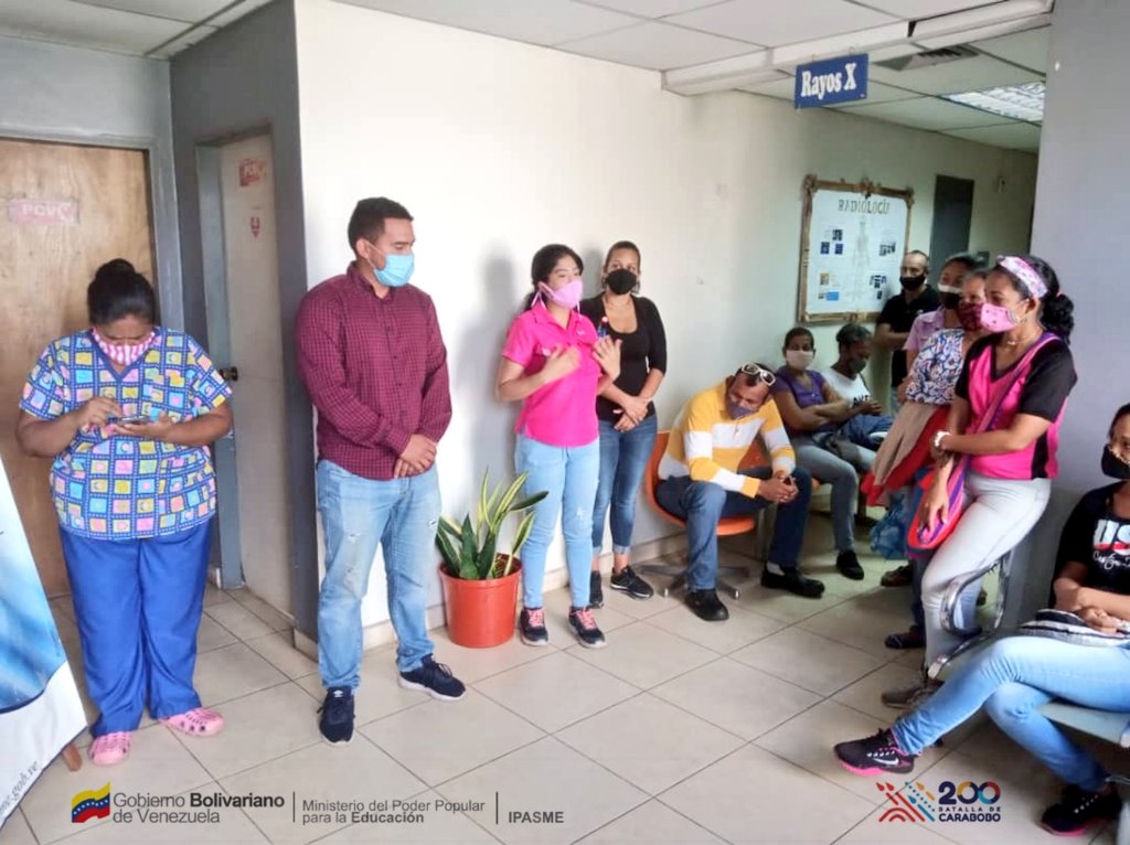 IpasPuntadeMata's tweet photo. #17Sep |🇻🇪 Viernes activo, iniciando la jornada de vacunación del Covid-19 para nuestros docentes, con una charla informativa sobre la concientización de los efectos segundarios de las bebidas alcohólicas. Desde la UMO @IpasPuntadeMata
#EpaVacúnate https://t.co/3T3sHHJSZE
