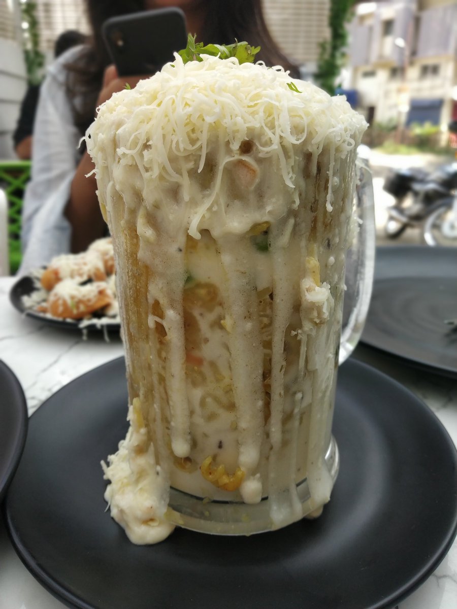 PalanDeepali's tweet photo. Basically i had these magga maggi 2 yrs back in 2019 and its no #maggimilkshake its maggi with loads of cheese in a glass of juice and its worth trying once.
Its actually called magga maggi over here https://t.co/OdVbNo3L8T
