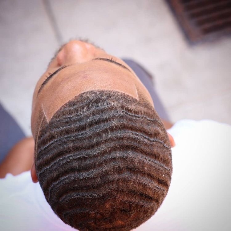dlccosmetics's tweet photo. POV of a barber admiring his work.
Check out the website https://t.co/XTUviIgkez for all your hair supplies.
#Barbers #fade #freshcut #waves #elitewaver #topwaver #wavegeant #wavecheck #viral #360waves #phdinwaves #hairtology #Durags #waves #360waves #silky #curlyhair https://t.co/bpfE5FbZkl