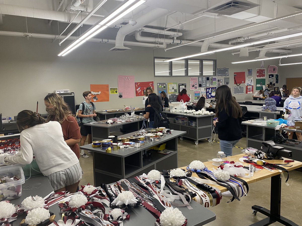 Our floral students spent the past weeks making every teacher a mum/garter! One of the many ways we build culture &amp; school spirit <a href="/Davenport_HS/">Davenport High School</a> The pride our students and staff have to be called Wolves is unmatched! <a href="/MsFarmer5/">Maddisyn Farmer</a> did a great job leading this project!  <a href="/Supt_comalisd/">Andrew</a>