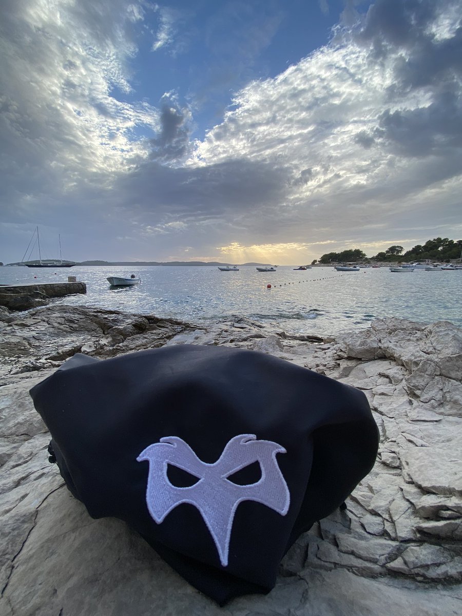 Neil Armstrong tweet media