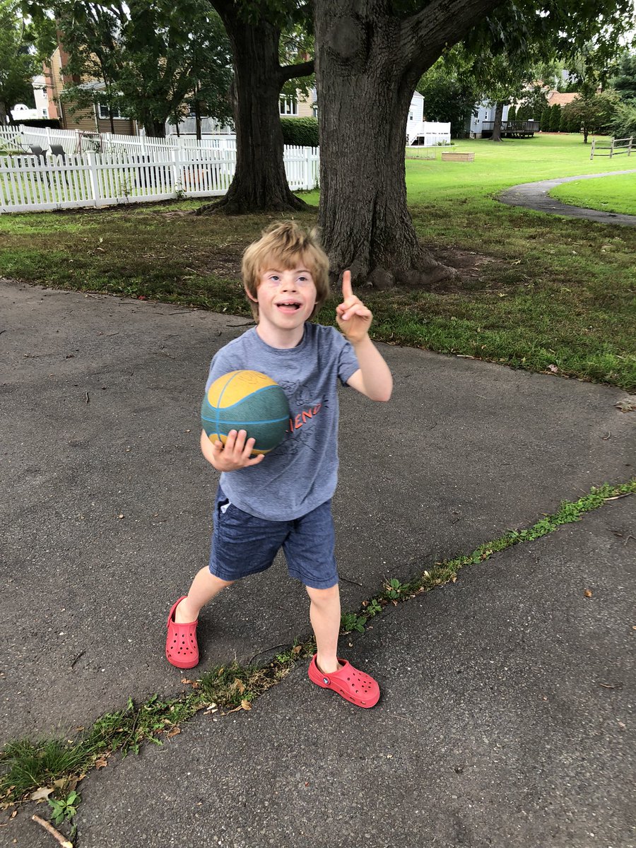 daly_brooke's tweet photo. Happy Friday from Finn! #finnfriday ☘️🥰@WestHartfordMag @WeHartford @WFSBWendell @FriendsOfFeeney @NicoleNalepaTV @3esp @ireneoconnorch3 @WFSBnews @DennisHouseTV @WTNH @karasundlun @patriciadelrio https://t.co/FPxFeVTlPO