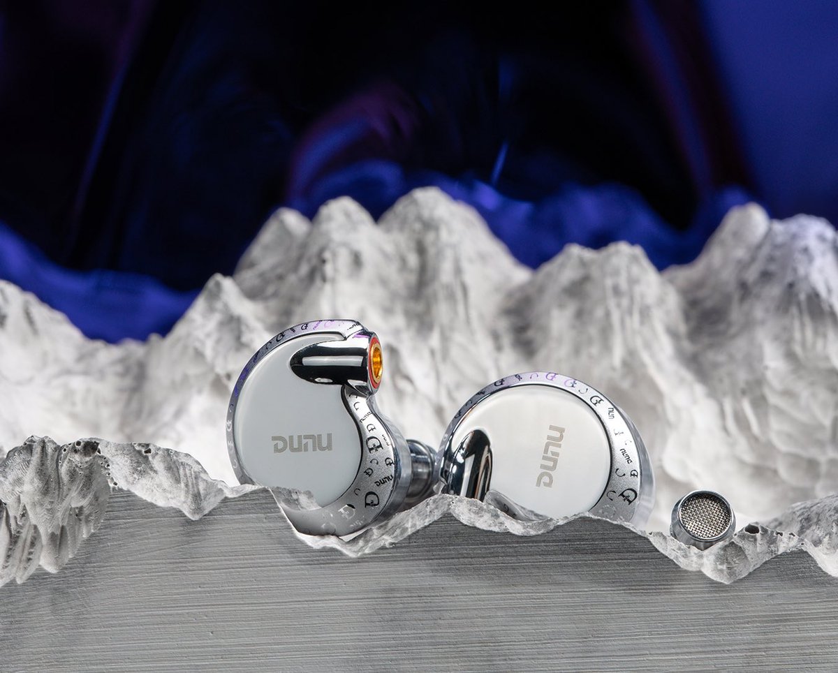 DUNU_Headphone's tweet image. @DUNU_Headphone is proud to announce FALCON PRO.

With striking looks and a meticulously tuned 10 mm ECLIPSƎ driver, #FALCONPRO takes off with a bold step forward.

Retailing worldwide at $219.99 US dollars, it will be available for preorder next week.

dunu-topsound.com/falcon-pro