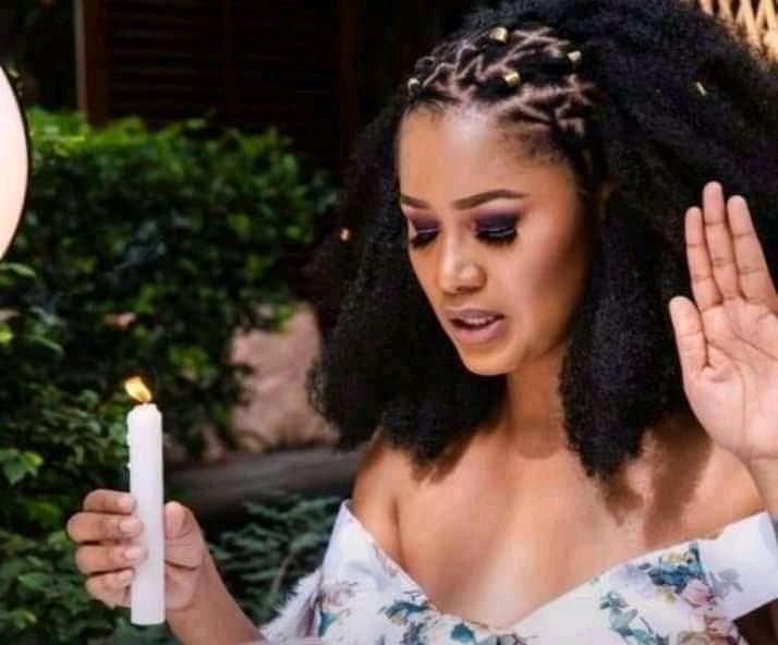 Junny_528's tweet photo. @BucwaMichael @MetjahTebogo Lord may he choose me 🤑💵🙇‍♀️ https://t.co/fe9SzYtzZ9