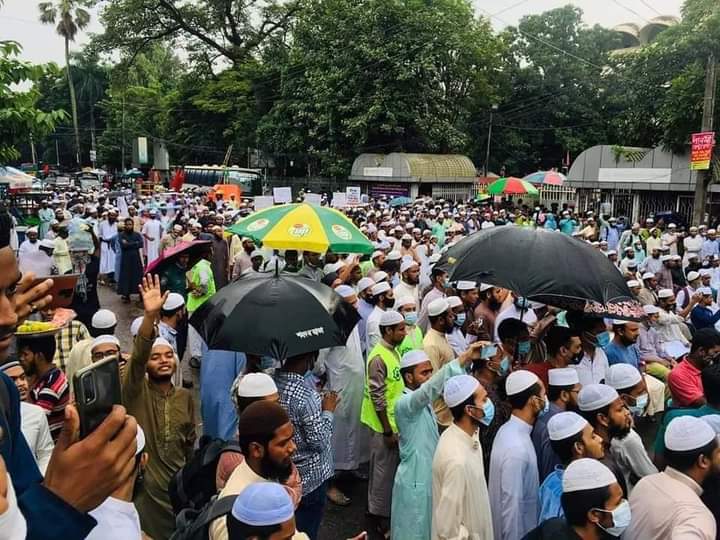 MasudTaluckder's tweet photo. রাজধানীর শাহবাগ চত্বরে চলছে বিদ্যমান শিক্ষা কাঠামো সংস্কার ও চলমান ও সংকট নিরসনের দাবিতে ইসলামী শাসনতন্ত্র ছাত্র আন্দোলন এর শিক্ষা সমাবেশ। https://t.co/ZLUw3w13f4