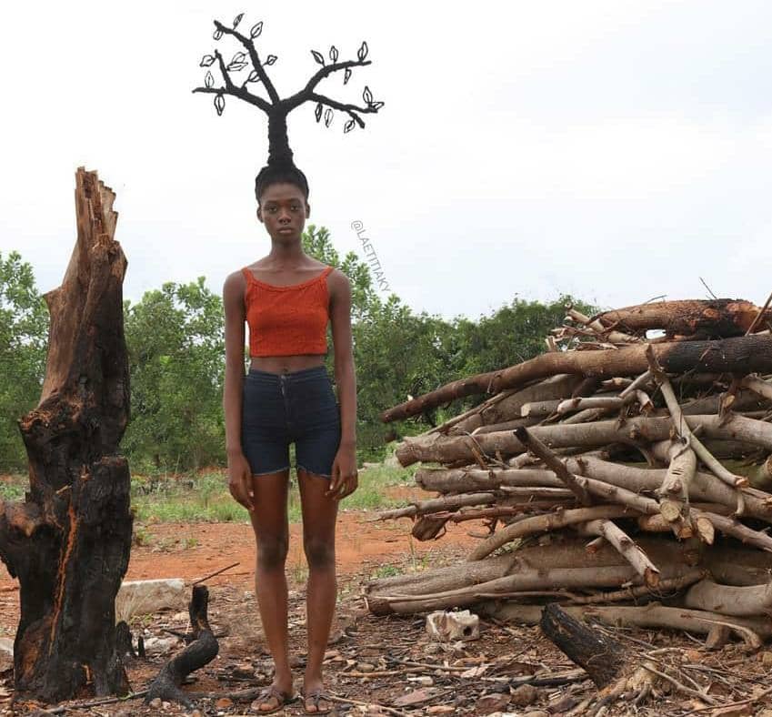 RTIOfficiel's tweet photo. L'ivoirienne Laetitia Ky (25 ans), artiste féministe, qui réalise des sculptures à partir de ses cheveux tressés, fait désormais partie du livre Guiness des records 2022.
#RTIOfficiel #CIV225 https://t.co/fr0nQpMtkj