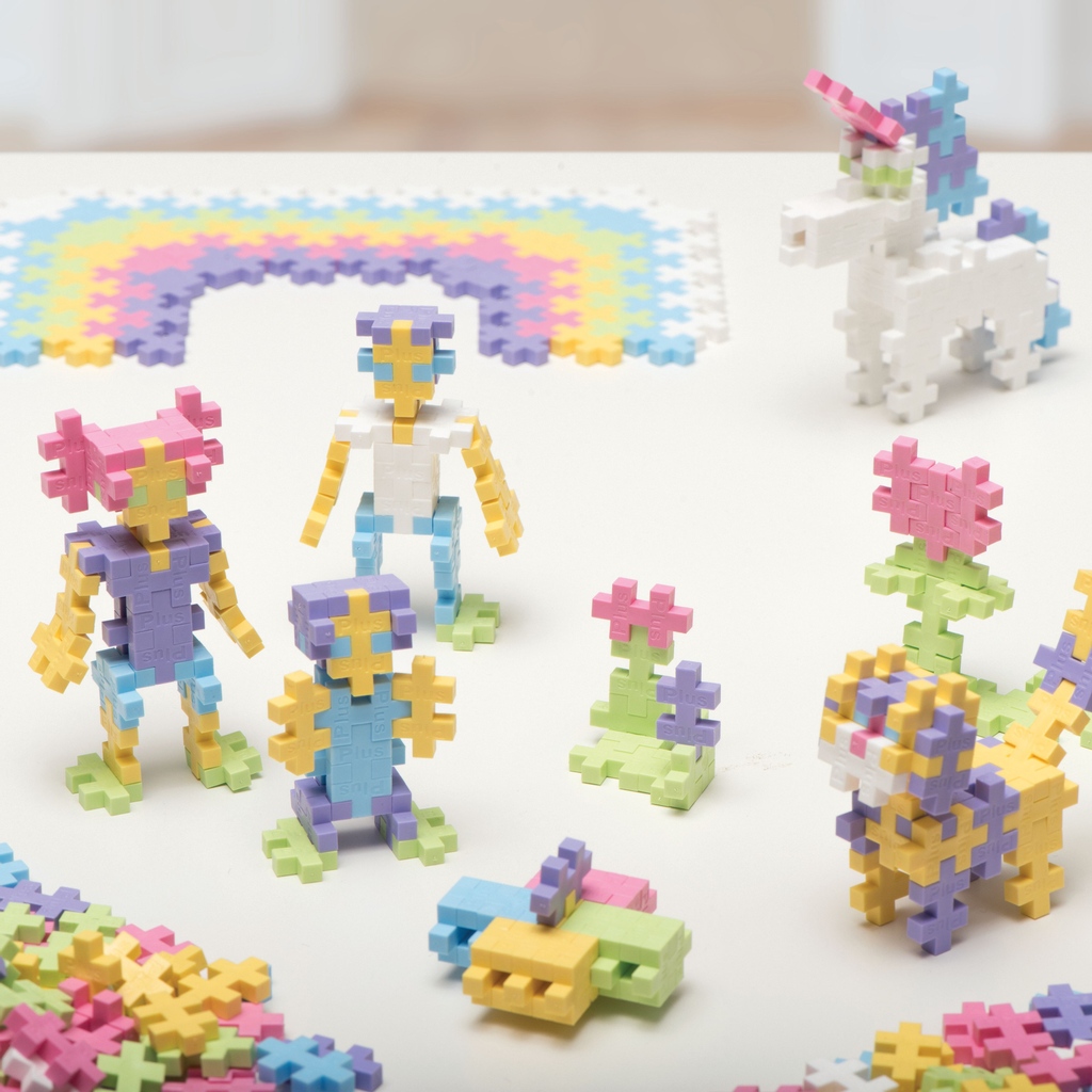 PlusPlusUSA's tweet photo. So much creativity can come from just one box of Plus-Plus. We want to know- what is the first thing you ever built with Plus-Plus? Let us know in the comments! 

#plusplususa #plusplustoy #developmentalplay #childdevelopment #christmasgift #giftguide2021 #montessoritoys #stemtoy https://t.co/8A3lRUL0wZ