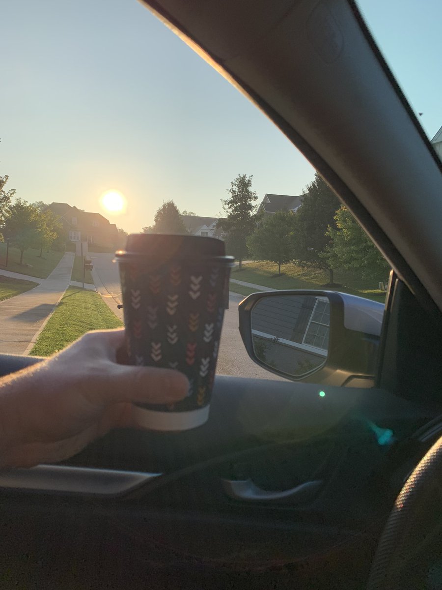 nate_bohn's tweet image. Usually go whiteboard quotes but the vibes from the driveway were too immaculate this morning. 

Oktoberfest on the clock‼️

Let me see your sips @GhawiJohn @timkramer1225 @laschweitzer23 @Zach_Haselhorst @CBarrett6759 @WillZimbler @vinnyferrucc 

#NEVA #FridaySips #Oktoberfest