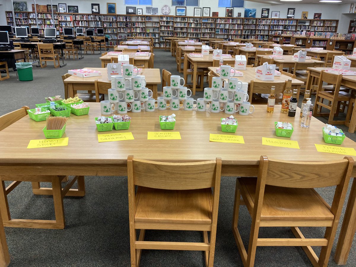 SummervilleWave's tweet photo. BYOM - Bring Your Own Mug! Glad we could treat our staff to a coffee &amp; donut bar to kick off Friday! We also asked them to share something positive about this year so far &amp; they did not disappoint 💚💛🌊 @J_Renaissance https://t.co/DD22Ypl0Xm