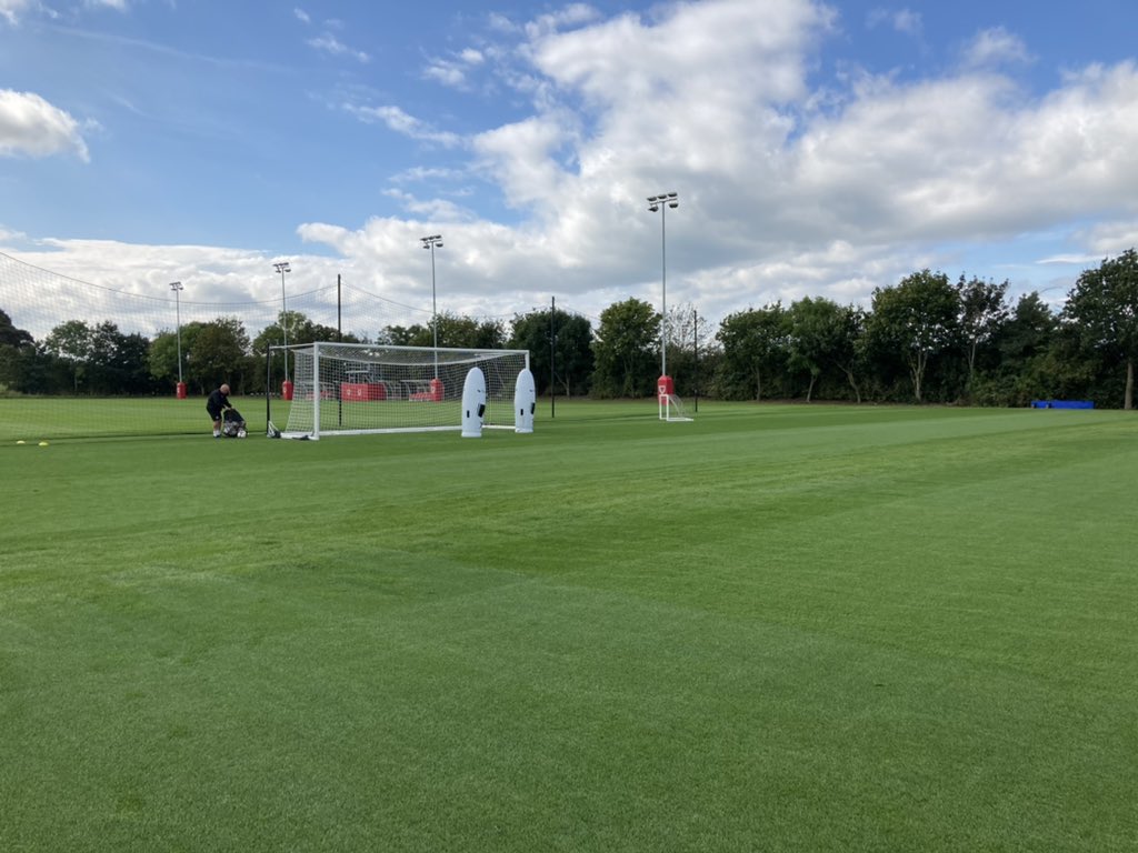 Browner1416's tweet image. 4th and final session for the NIWU19 squad is underway ⚽️💚💙