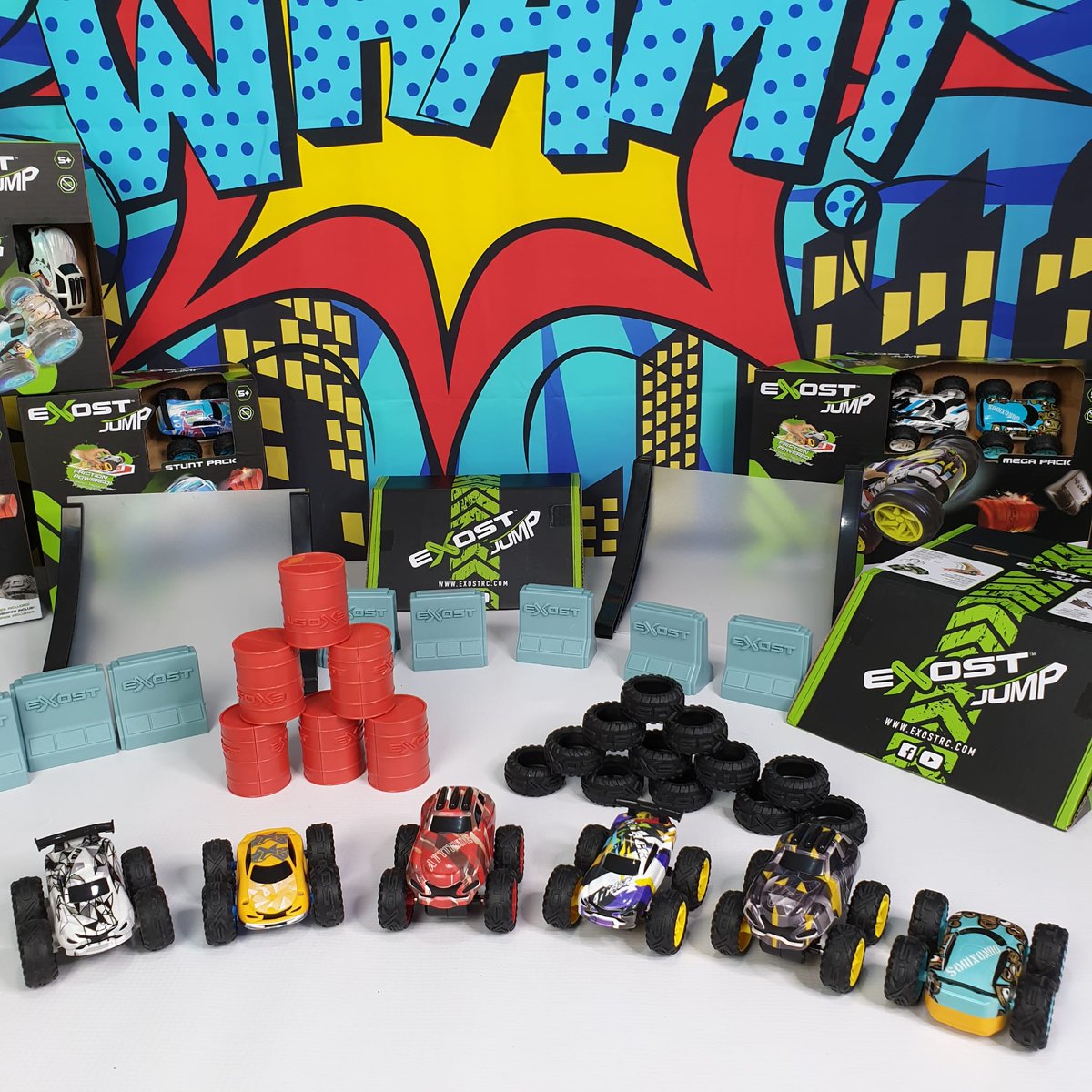 MMoonicorn's tweet photo. Ad|Gifted Happy Fri-YAY! 🎉
Zayne has been having a blast with the #exostjump friction powered stunt cars!
The packaging even double up as ramps! #awesome
@SilverlitToys #friyay #silverlittoys #exostrc #youtube #cars #stunt #fun #toyreview #collectibles #amazon https://t.co/UlFJXrNtU3