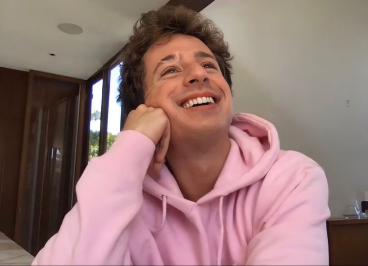 sorinmfs's tweet image. why are you looking down all the wrong roads? when mine is the heart and the salt of the soul.