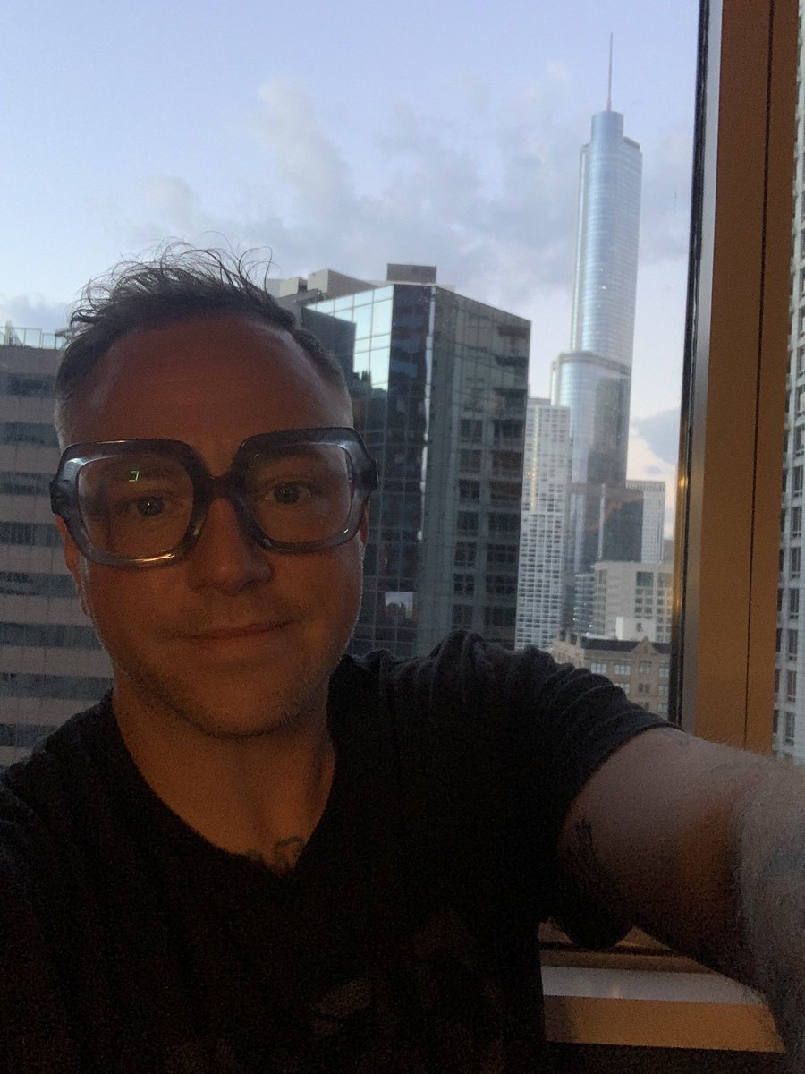 Weerd_Science's tweet photo. Top of the morn Chicago! @RiotFest today. Riot fest? More like Diet Fest…. Cuz I ate Lou Manottis pizza…. It’s too early for good jokes. Or spelling https://t.co/SQFS3XU13M