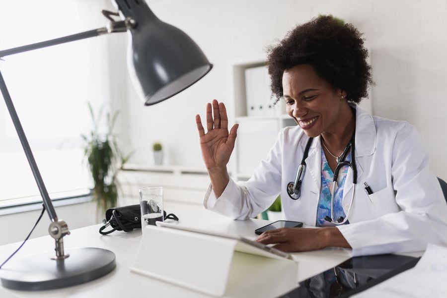 ChronwellInc's tweet photo. #USHealthcare still has significant gaps, with marginalized communities often missing out. Telehealth helps practices bridge these gaps and improve patients' lives. https://t.co/ndDOndgFPU https://t.co/SxQPaQcWc6