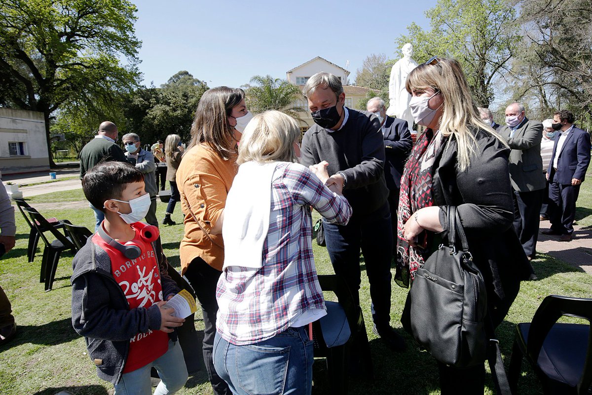 CascallaresPJ's tweet photo. Visité esa querida institución browniana de Ministro Rivadavia que es el #HogarElAlba para participar de la celebración de las escuelas evangélicas de nuestro distrito. #ElBrownQueQueremos https://t.co/ZQYGoNfHPm