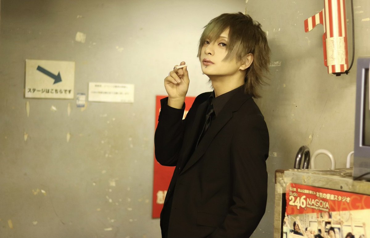 gravi_myu's tweet photo. 横顔好きの方へ https://t.co/6HZjJcaQOK
