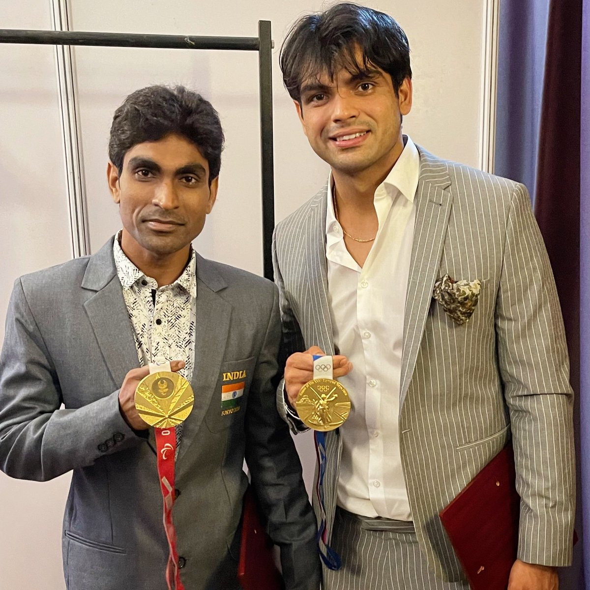 Champions day out 🥇🇮🇳🥇

It was a pleasure meeting you <a href="/Neeraj_chopra1/">Neeraj Chopra</a> 🤝🏻

Keep inspiring and making the entire country proud 🙌🏻

Jai Hind🇮🇳