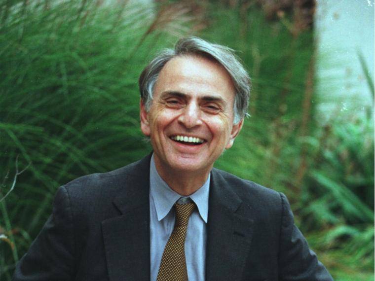 fuedicho's tweet photo. "Lo que nos hace grandes es ver lo pequeños que somos".
Carl Sagan
#Fuedicho https://t.co/WoVNFh50RS