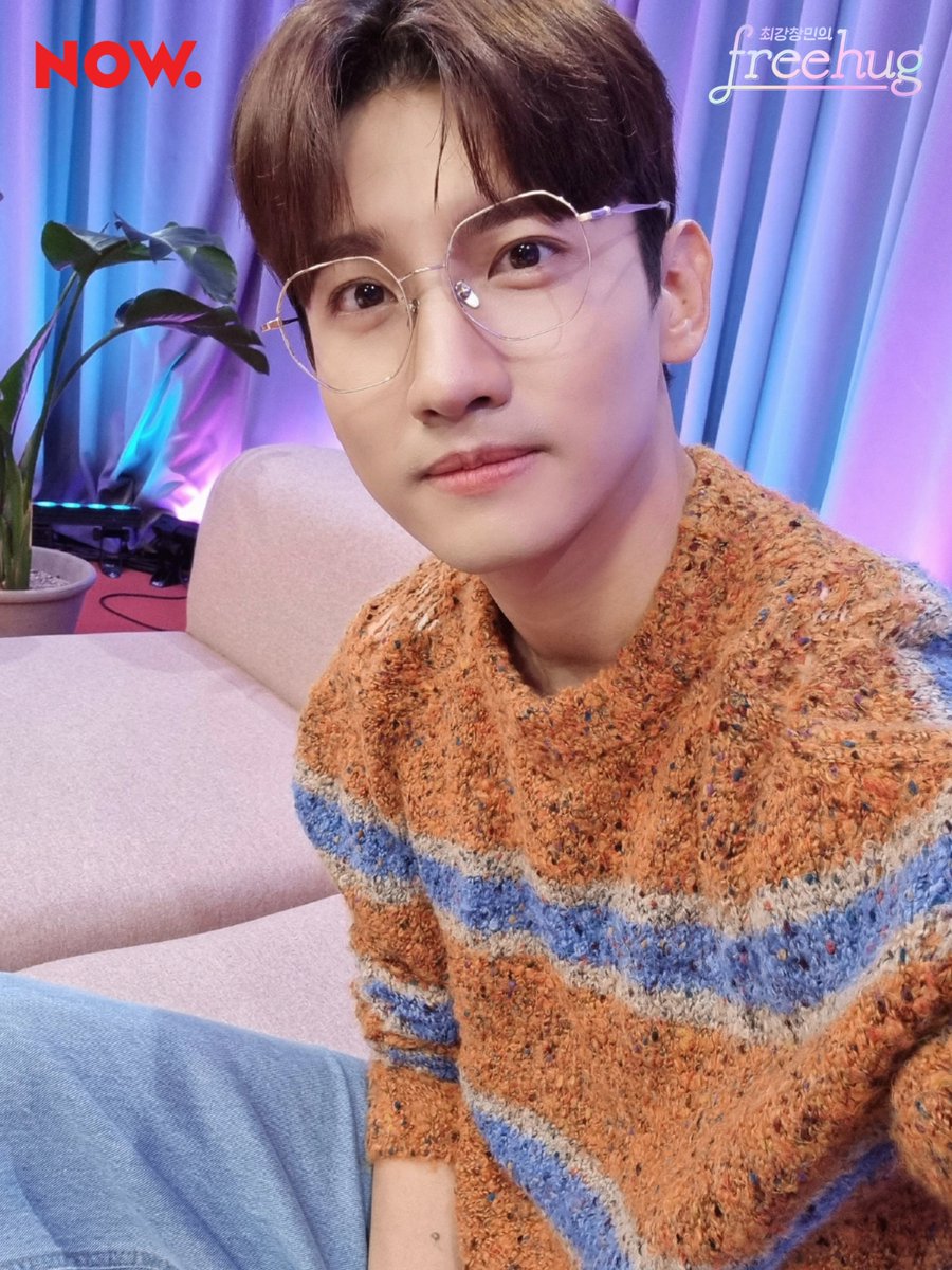 #최강창민의프리허그 가을향기 가득🍂 밍스트🍑 안경👓 조합은 꼬옥 남겨둬야지✌🏻 #프리허그 선정 안경이 최강 잘 어울리는 남자 1위🏆

Every Fri 8PM 최강창민의프리허그