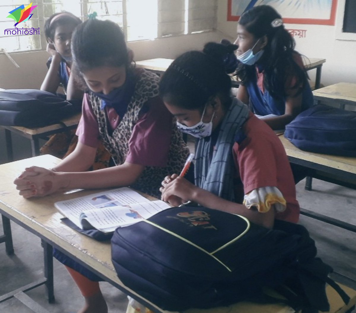mohioshi's tweet photo. Schools are back open in Bangladesh after 18 months and our mohioshi girls are excited to be back in the classroom.
#Openschools #Bangladesh #Learningintheclassroom #Girlseducation #mohioshi https://t.co/ObrzA4Rtr4