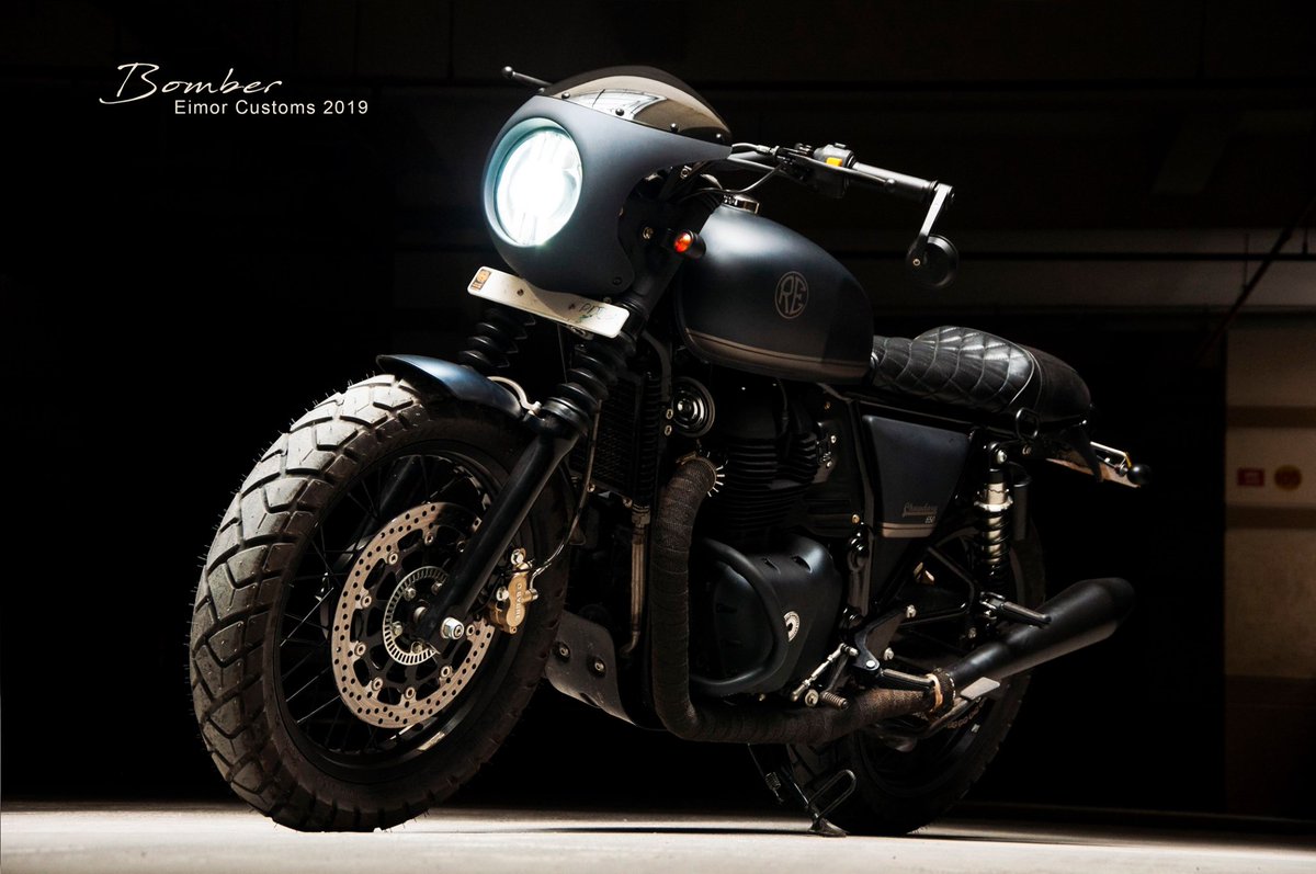 EimorCustoms's tweet photo. ~ B O M B E R ~  

Custom made Royal Enfield Interceptor. 

#royalenfield #royalenfieldinterceptor650 #royalenfieldcontinentalGT650 #continentalGT #continentalGT650 #GT650 #interceptor #interceptro650 #modifiedInterceptor650 #bulletmodification #eimorcustoms #eimor #makeinindia https://t.co/WO7jES0Z1h