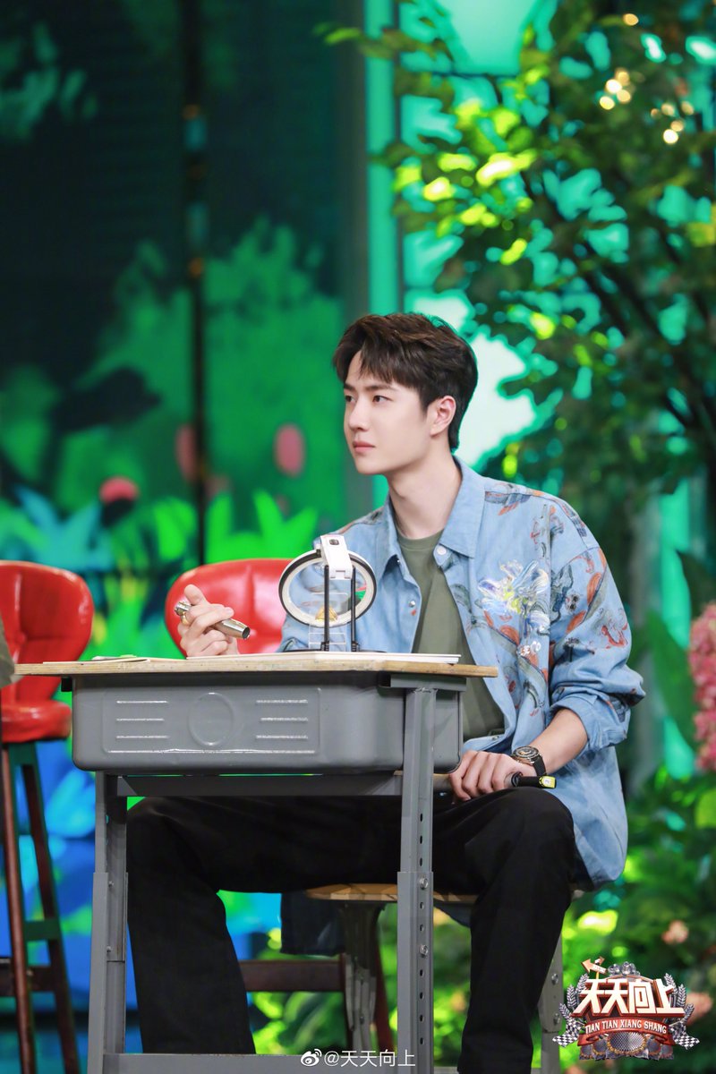 Thailand_Yibo's tweet photo. 210917 | #DayDayUp weibo update
อาทิตย์นี้มาร่วมสำรวจธรรมชาติไปด้วยกันกับ #หวังอี้ป๋อ สามทุ่มทาง MGTV App

#WangYibo #王一博 1/2 https://t.co/2sa6keIdHm