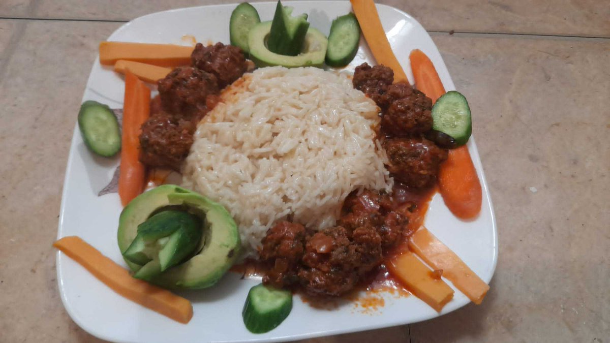 WESTofWindsor's tweet photo. Yesterday was our first virtual #CookingTogether session with our amazing participants! They cooked Lebanese #Kufta with French fries/mash or grilled potatoes! and for dessert Lady Finger Mocha! We had a great time learning and cooking together! #WelcomingWeek2021 @CitImmCanada https://t.co/NlEe6SbnxO