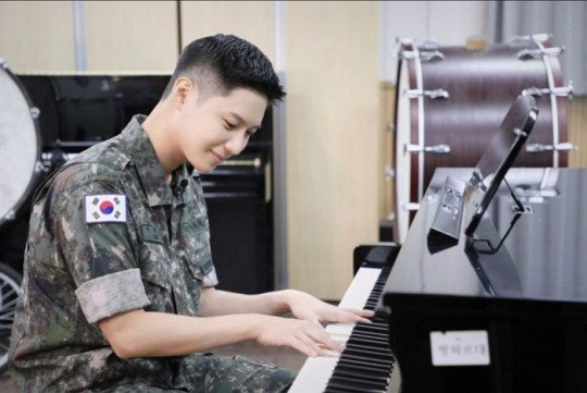 koreanindo's tweet photo. Taemin SHINee Menikmati Hari-harinya di Militer
https://t.co/EmEzYyXWwb https://t.co/gZ6O86dnHF