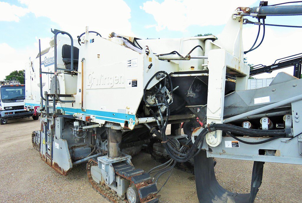BruceEquipment's tweet photo. WIRTGEN COLD PLANERS AVAILABLE

2001 WIRTGEN W2100
-11,331 HRS +/-
-CAT ENGINE
-BELT VERY GOOD
-UNDERCARRIAGE EXCELLENT
-GOOD, RUNNING, ORIGINAL UNIT 
PRICE: $88,500

1997 WIRTGEN 2000 DC COLD PLANER
-6,189 HRS +/-
-MERCEDES ENGINE
-BELT VERY GOOD
-UNDERCARRIAGE VERY GOOD https://t.co/NZtuox4UTc