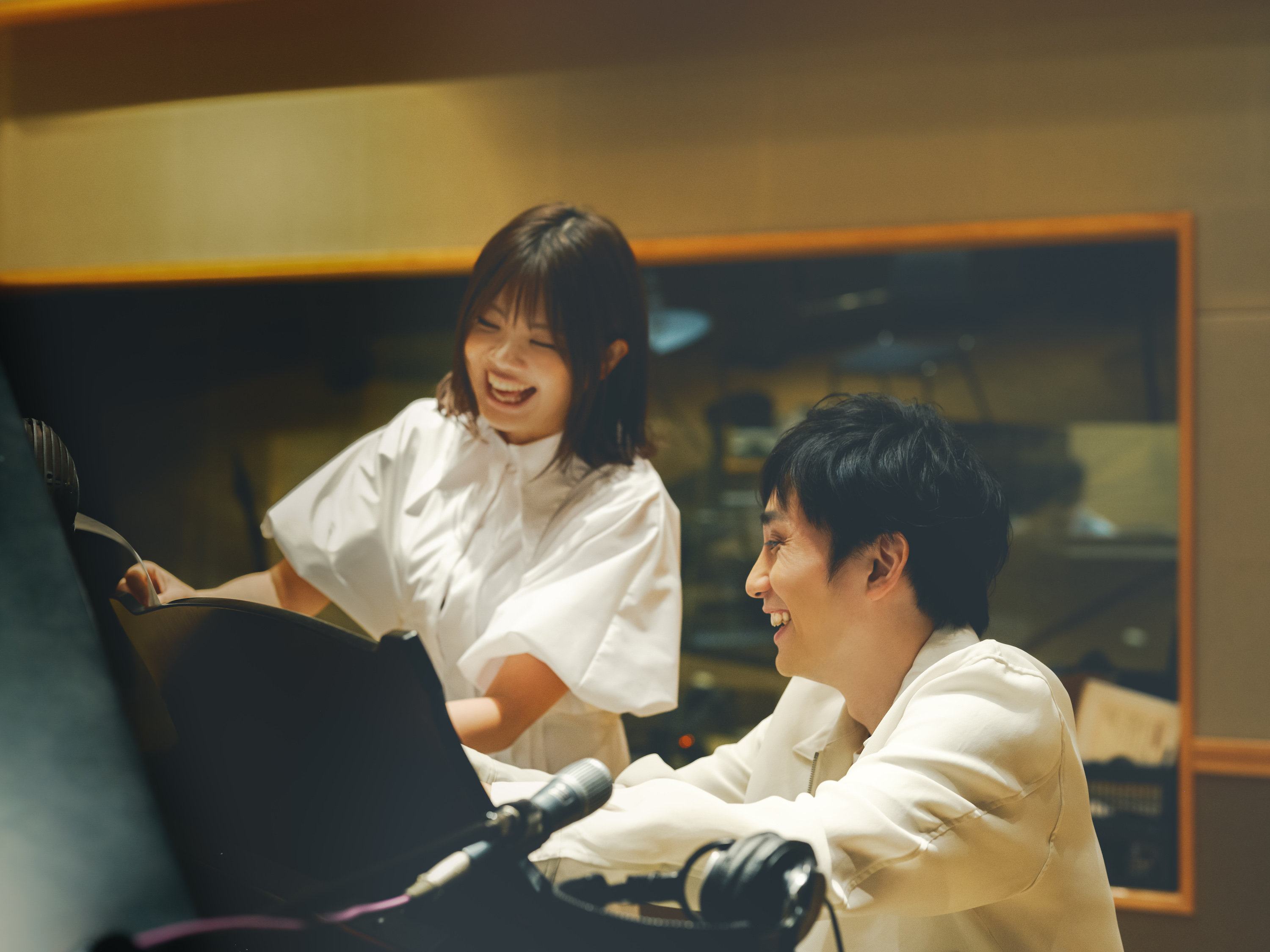 いきものがかり B3ポスター ◯(まる) 直筆サイン入り 吉岡聖恵
