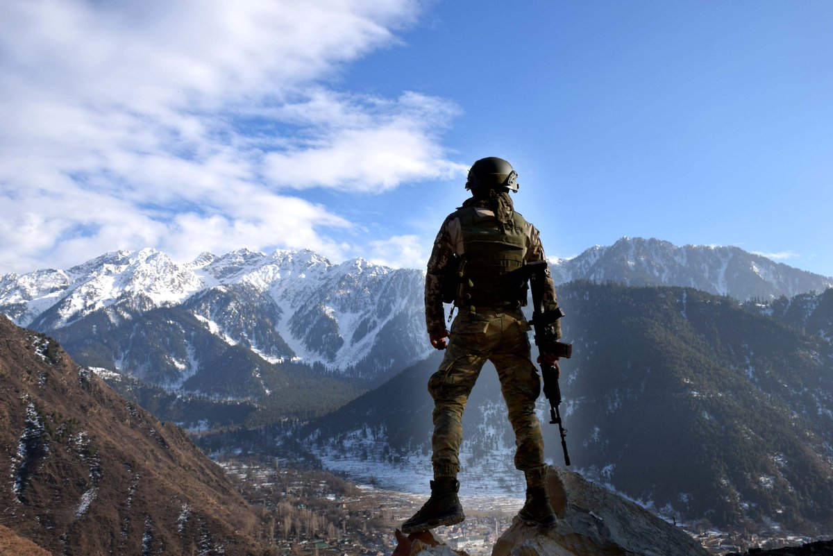 Ashfaq57492281's tweet image. #IndianArmy #GuardiansofIndia #Kashmir