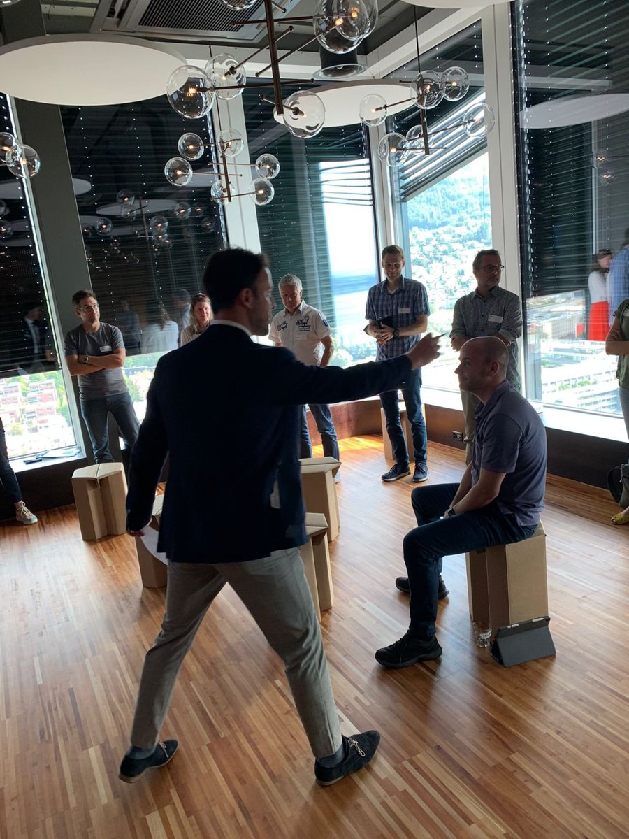 staatslabor's tweet photo. Wir freuen uns sehr, dass diese Woche der Kick-Off Event für das #staatsbox Programm mit dem Kanton Zug stattfand.
Sieben Teams nehmen beim Pilot des Intrapreneurship-Programms teil und konzipieren Ideen und Lösungen für eine Herausforderung aus ihrem Arbeitsalltag. https://t.co/eZSHFLHpK1