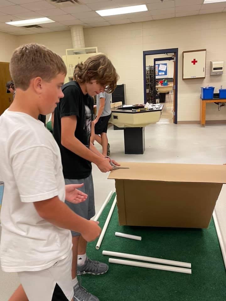 TexasMSTigers's tweet photo. A few TIGER AND LADY TIGER sightings in Mrs. McNeely's Robotics and Engineering class. Students were using the Engineering Design Process to create a four hole mini golf course.
#PTK
#tisdtheplacetobe
#TMSTigers
#TMSSTEM https://t.co/9yKwIw1Gv0