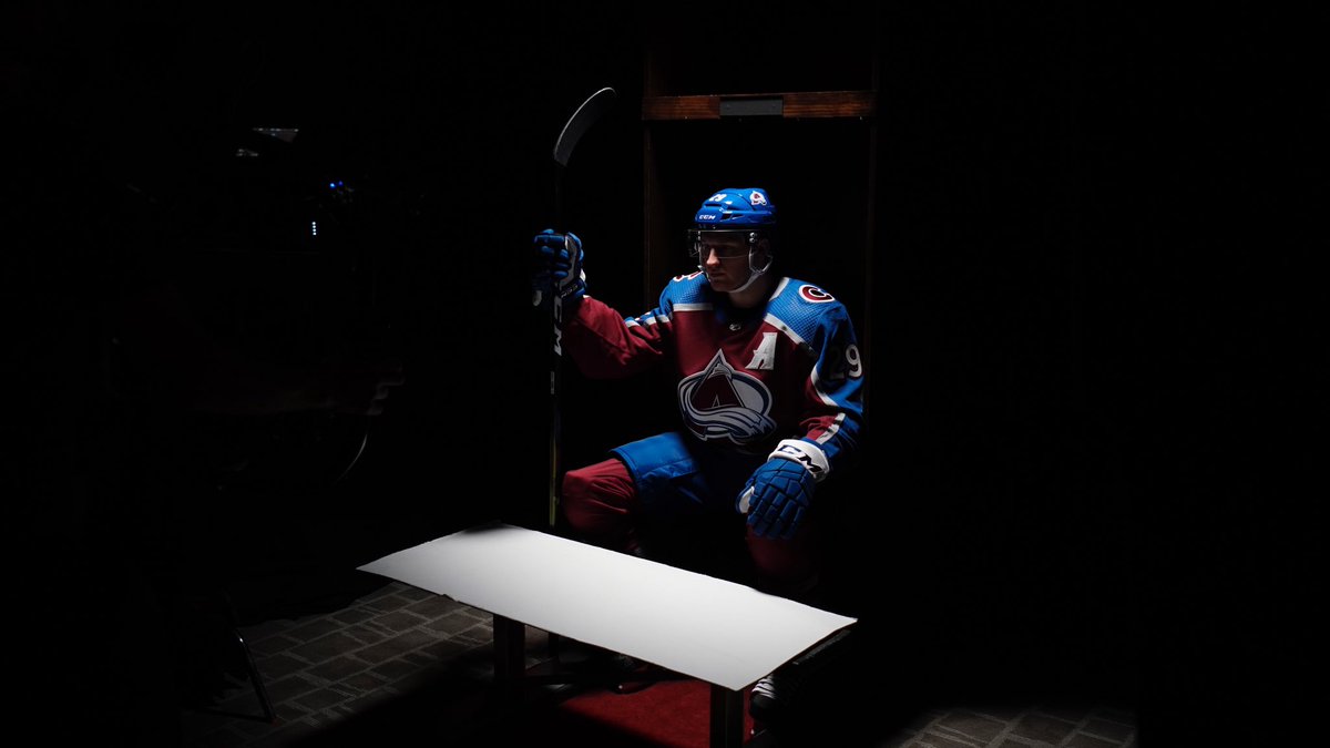 Avalanche's tweet photo. Spooooooky Nate?

#NHLMediaDay #GoAvsGo https://t.co/lPcloGl2Vd