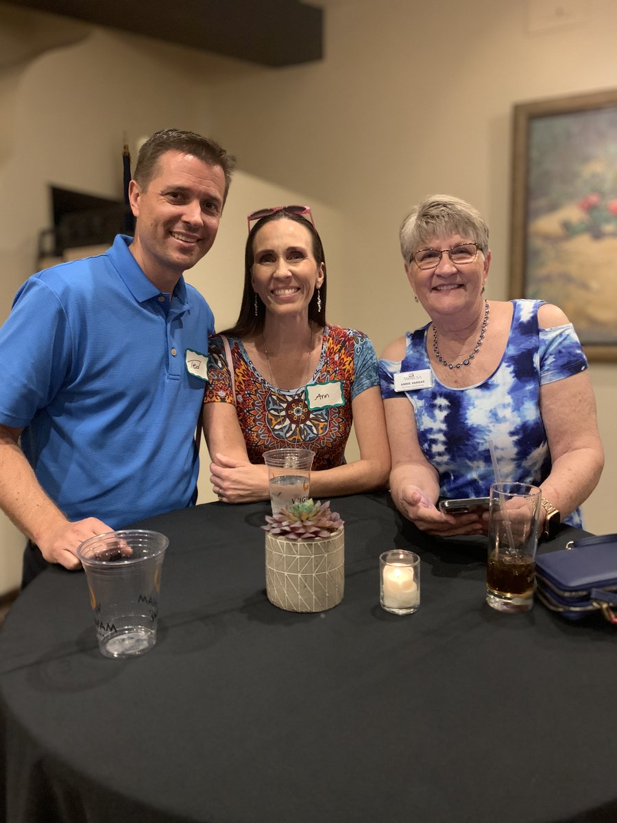 Our first Chamber Mixer of the year is in the books!🎉Over 50 members attended and had a amazing time! Thanks to The Wigwam for hosting the Mixer. Join us for our next Chamber Mixer on October 14 at Barrio Queen in Avondale from 5-7PM.  🥂
#SWValleyChamber #ChamberMixer