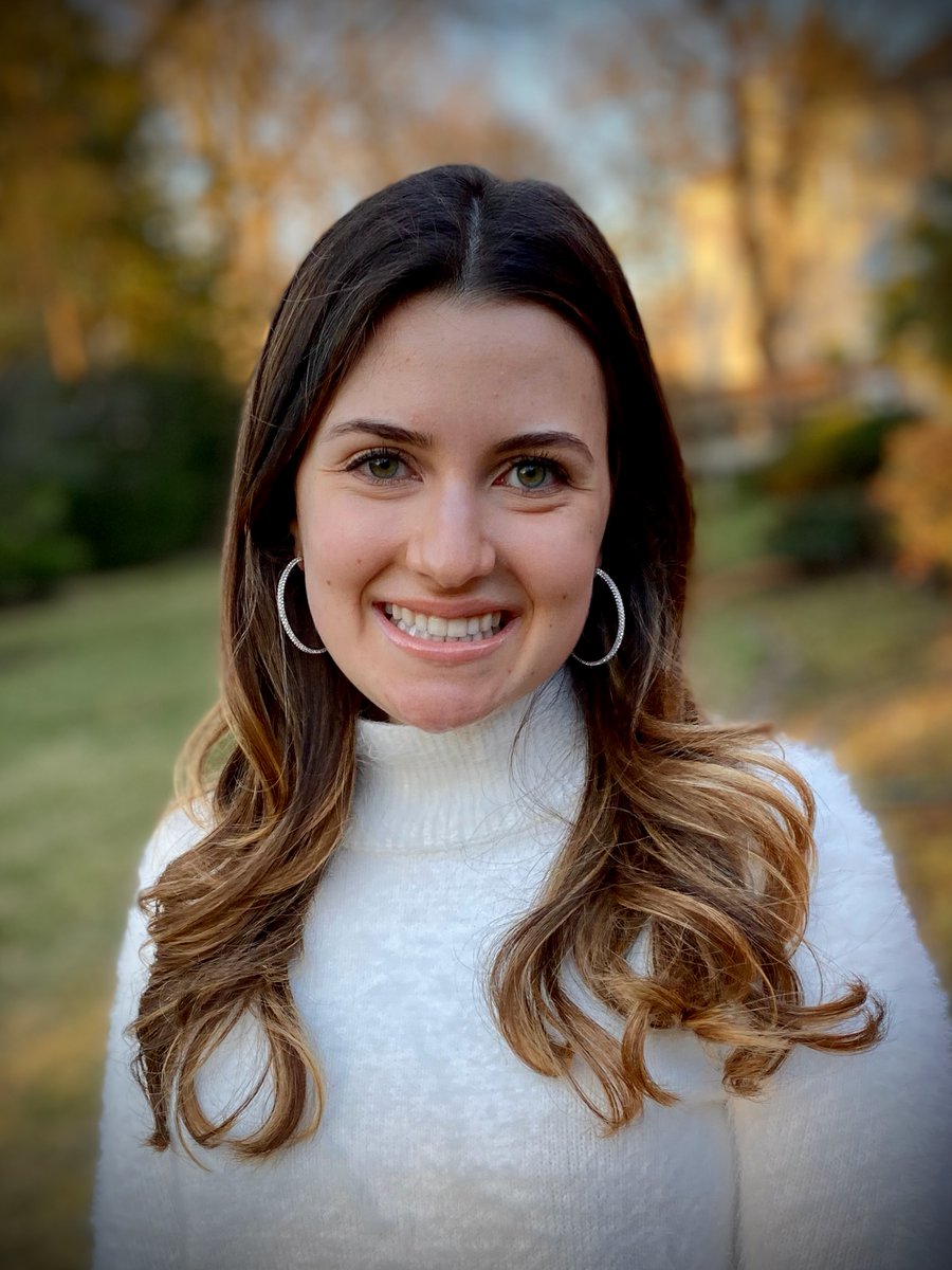 meaganloyst's tweet photo. 7/ Shalva is a senior at Penn passionate about tech investing (formerly @GeneralAtlantic @iAngelsCrowd @GroundUpVC). She sits on the @GirlsWhoInvest Alumni Council, researches the psychology of VC investing with @AngelaDuckw, and is a lover of yoga, arabic drumming,culinary arts. https://t.co/KbhiDIHPbf