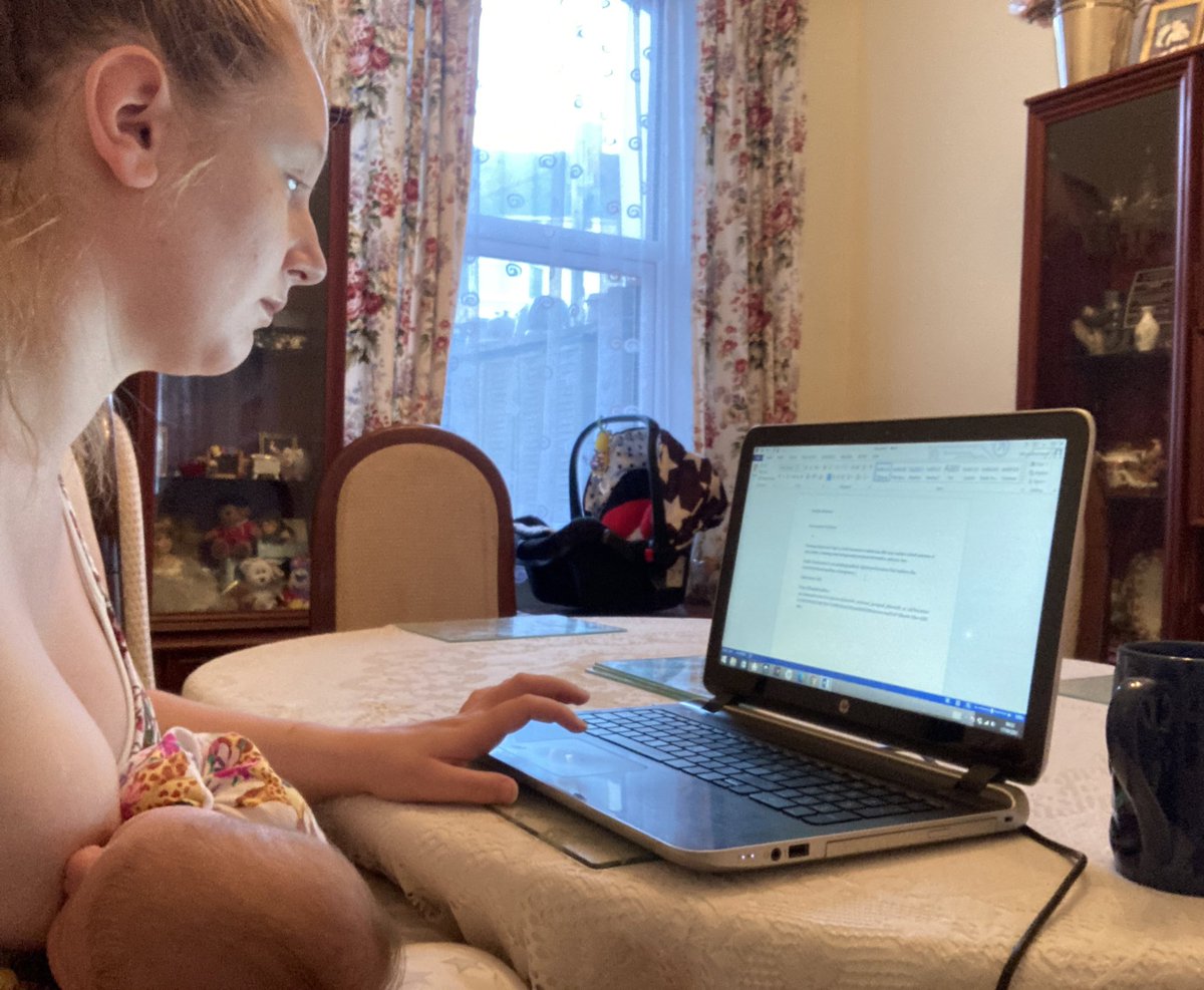 WatmoreDanielle's tweet image. This is how I completed my MA today…
#motherartist #motherhood #breastfeeding #workingmum #newbornbaby #performanceart