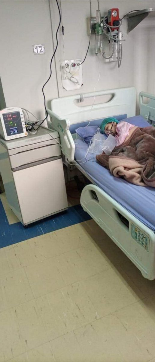 Manoj0989's tweet photo. @MovlogsCrypto The vein in my littel sister heart that carries pure blood is tight, which is why she has to have heart surgery.

This heart operation is one of the most expensive surgeries in the world. This operation will cost $58,000  https://t.co/QnS4kOt0k6