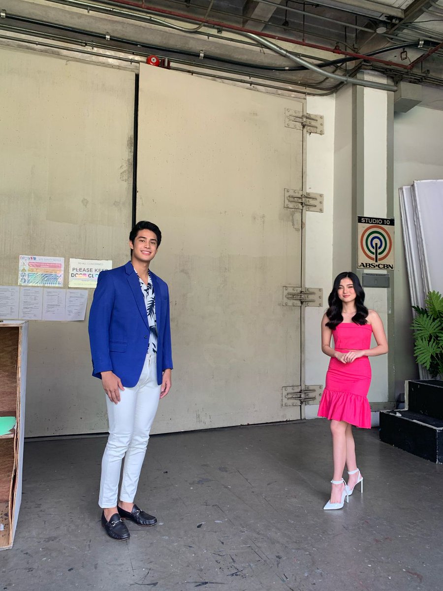hourlydb's tweet photo. #DonBelle #DONBELLEmpire
@donnypangilinan @bellemariano02 https://t.co/C61UbXCKDI