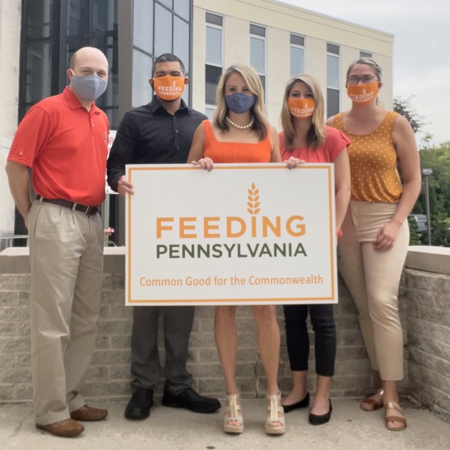 For many Pennsylvanians, a daily meal is a choice between food and other critical needs. There is no luxury of what to eat. The choice is IF they eat. Join us this #HungerActionDay and take action to end hunger by wearing orange! 

🧡Choose to End Hunger: feedingpa.org/food-fight/