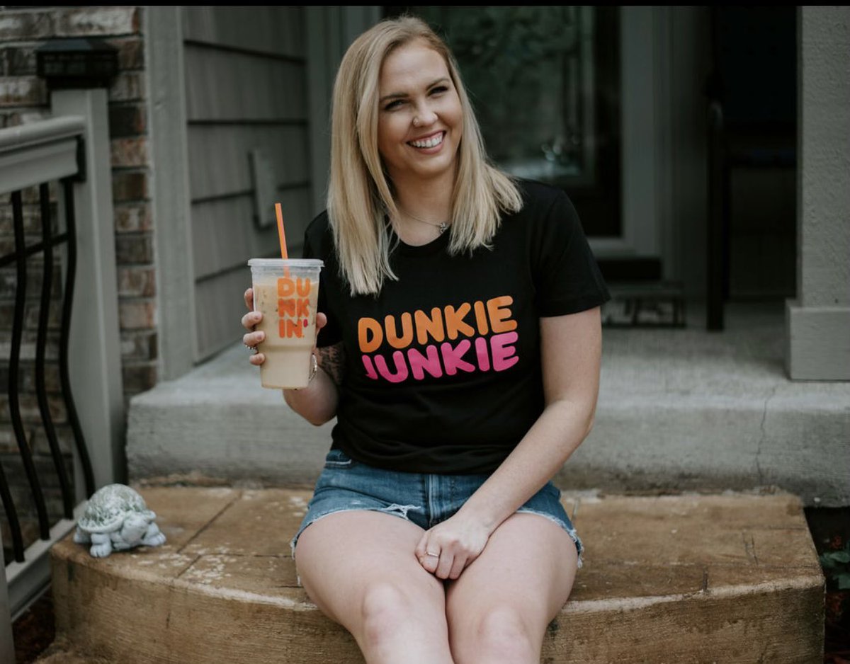 HAPPY FRIDAY! We’ve made it! One more day until the weekend, and LET ME TELL YOU: the coffee is NEEDED today 😴

Shop Kaleigh’s t-shirt (on sale for only $20!) at julescobtq.com/collections/sa….