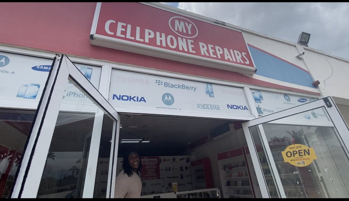 gambo_ii's tweet photo. Here’s 1 of my companies called “My Cellphone Repairs” that I own. Currently have 5 locations in Ghana… Accra AnC Mall/Eastern Region/ 2 in Kumasi / Sunyani…goal is to have one in every region 🙏🏾  You’d see how nobody would RT this cuz y’all hate when neggas winning https://t.co/i0IrtFMk6W