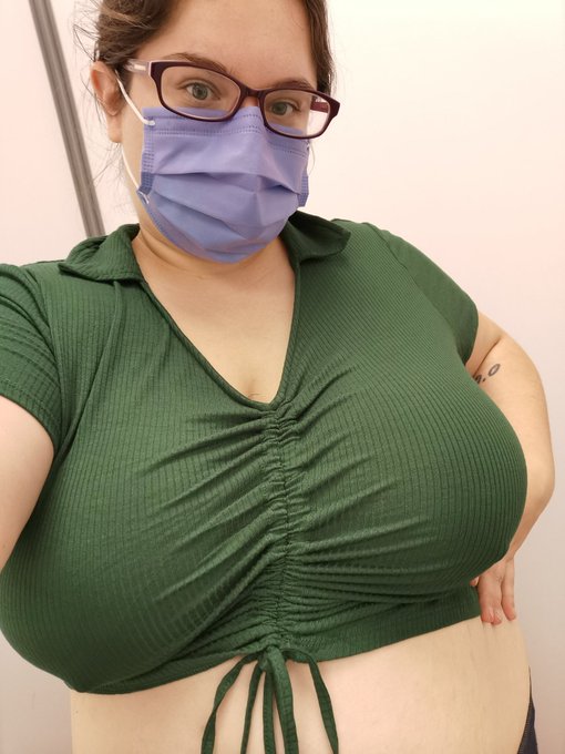 Got two new shirts last night. Which you like more? https://t.co/mxLbILJDvX<a href="/tag/mvsales"class="tags"><span>#mvsales</span></a>