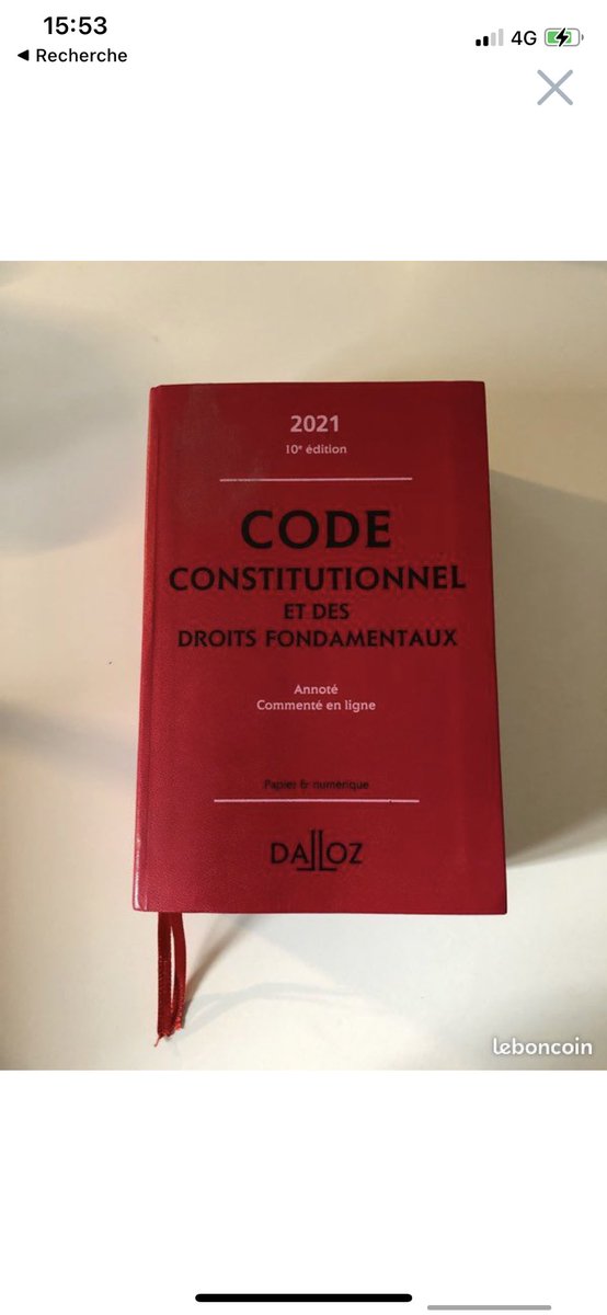 ChloHue's tweet photo. À VENDRE 30 €  - Code constitutionnel et des droits fondamentaux DALLOZ édition 2021 
Autorisé à l’oral du CRFPA 
Prix d’origine : 65 euros 
Utilisé une seule fois, lors de mon grand oral du CRFPA.  Seulement quelques phrases surlignées #crfpa #grandoral #CRFPA2022 https://t.co/HG6IVAUWT2