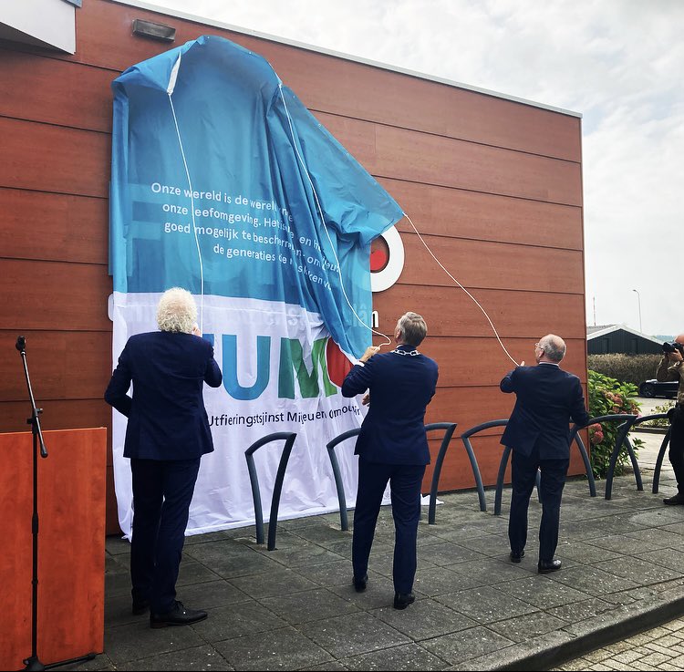 Als trots bestuurder aanwezig bij de (her)opening van ons FUMO pand met burgemeester <a href="/sybrandbuma/">Sybrand Buma</a>, voorzitter <a href="/AnkoPostma/">Anko Postma</a> en directeur @FumoInfo Pieter Hofstra. Vanuit hier wordt keihard gewerkt aan het beschermen van natuur en milieu, voor de generaties nú en die na ons komen!
