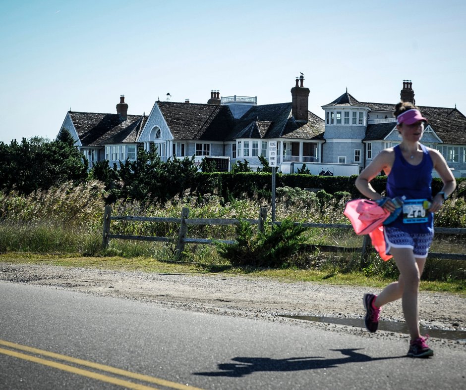 runthehamptons's tweet photo. 2021 participants: Parking and shuttle information is here! Please check your email for details, or visit https://t.co/6Cl16tfRmd.

Who else is ready for race weekend?! 🙋

#RunTheHamptons #HamptonsMarathon #HamptonsRunner #RunNYC #RunLife https://t.co/UhcJAlZ4cC